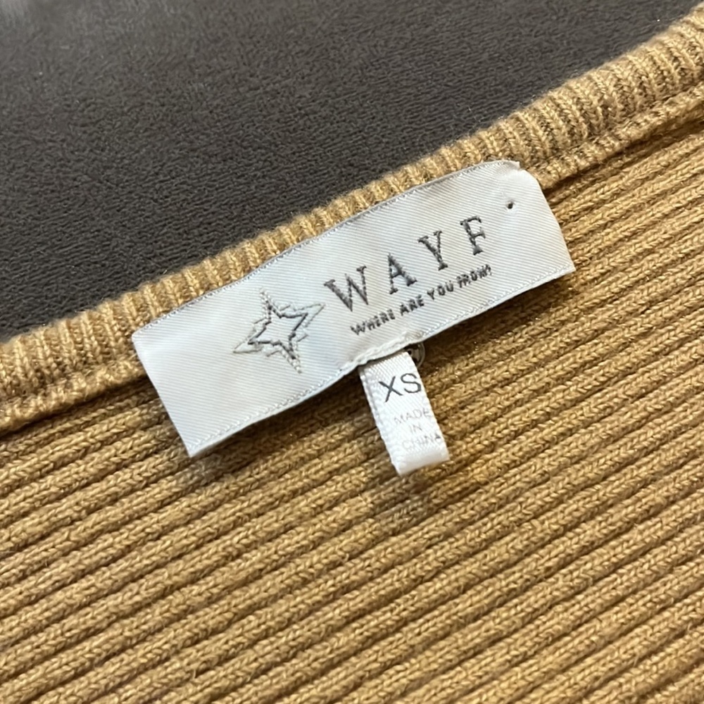 WAYF Sweater Set - Picture 3 of 3